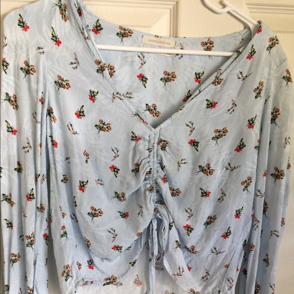 Long sleeve floral UO blouse - Picture 2 of 3